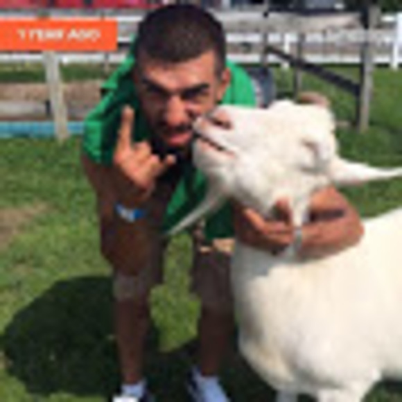 Meet your Posher, Christopher - Picture 1 of 1